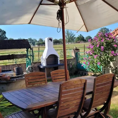 Gospodarstwo wiejskie Familial Sur Ferme Equestre Pres De Montlucon - Fr-1-489-431 *