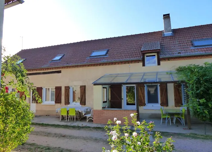 Prázdninový dům Familial Sur Ferme Equestre Pres De Montlucon - Fr-1-489-431