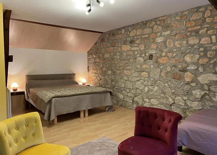 Familial Sur Ferme Equestre Pres De Montlucon - Fr-1-489-431 Prázdninový dům *